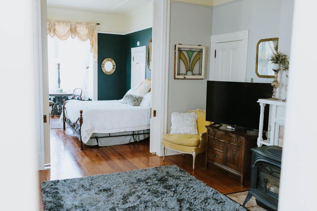 Royal Olive Manor Bed and Breakfast Sonora Εξωτερικό φωτογραφία